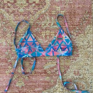 Kulani Kinis triangle tie top